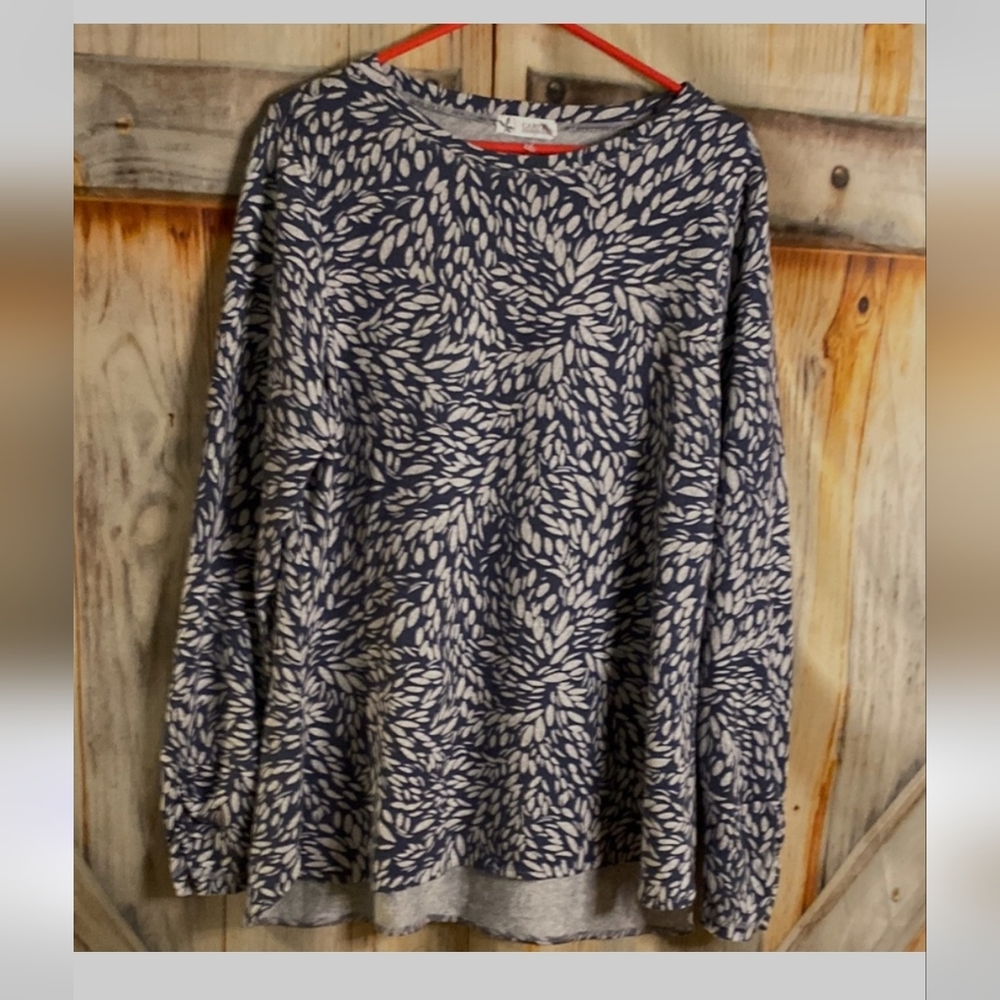 CARVE designs TOP long sleeves SUPER SOFT curved hem SIZE XL like new - Picture 1 of 5
